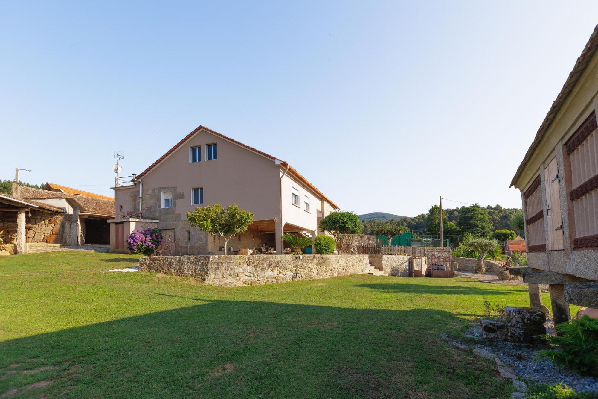Maison d'hôtes A Casa De Lucha à Meis Extérieur photo